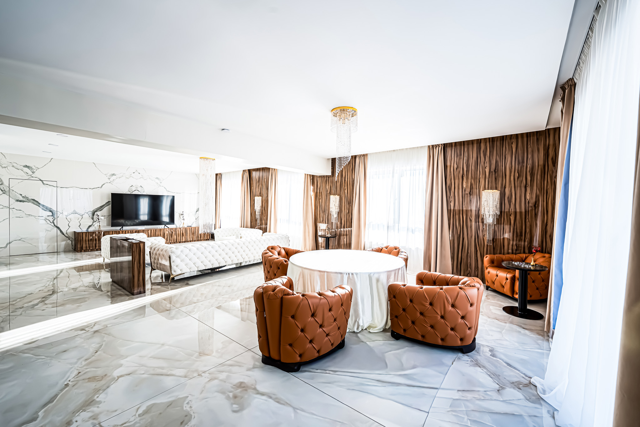 PRIVÉ