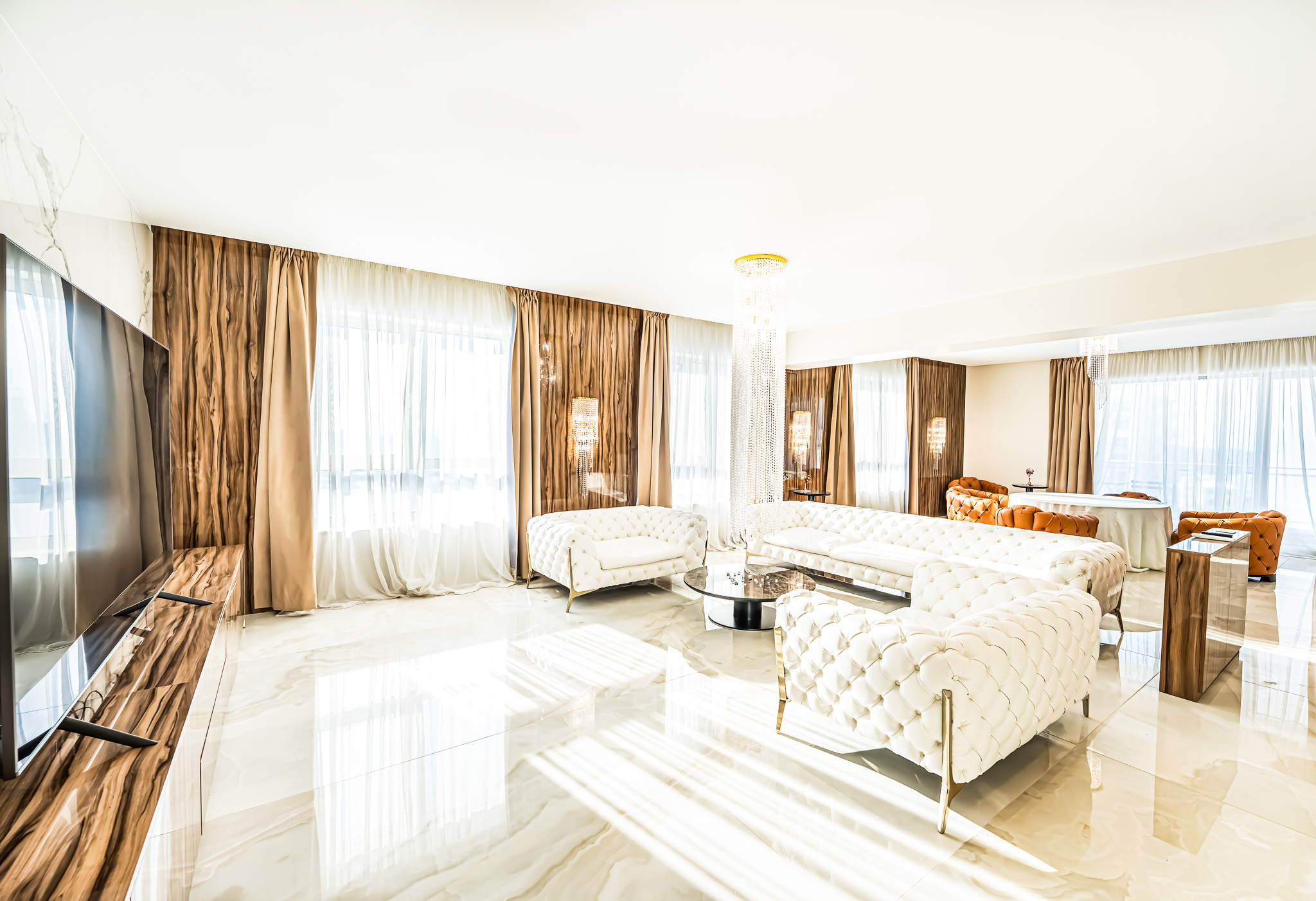 PRIVÉ
