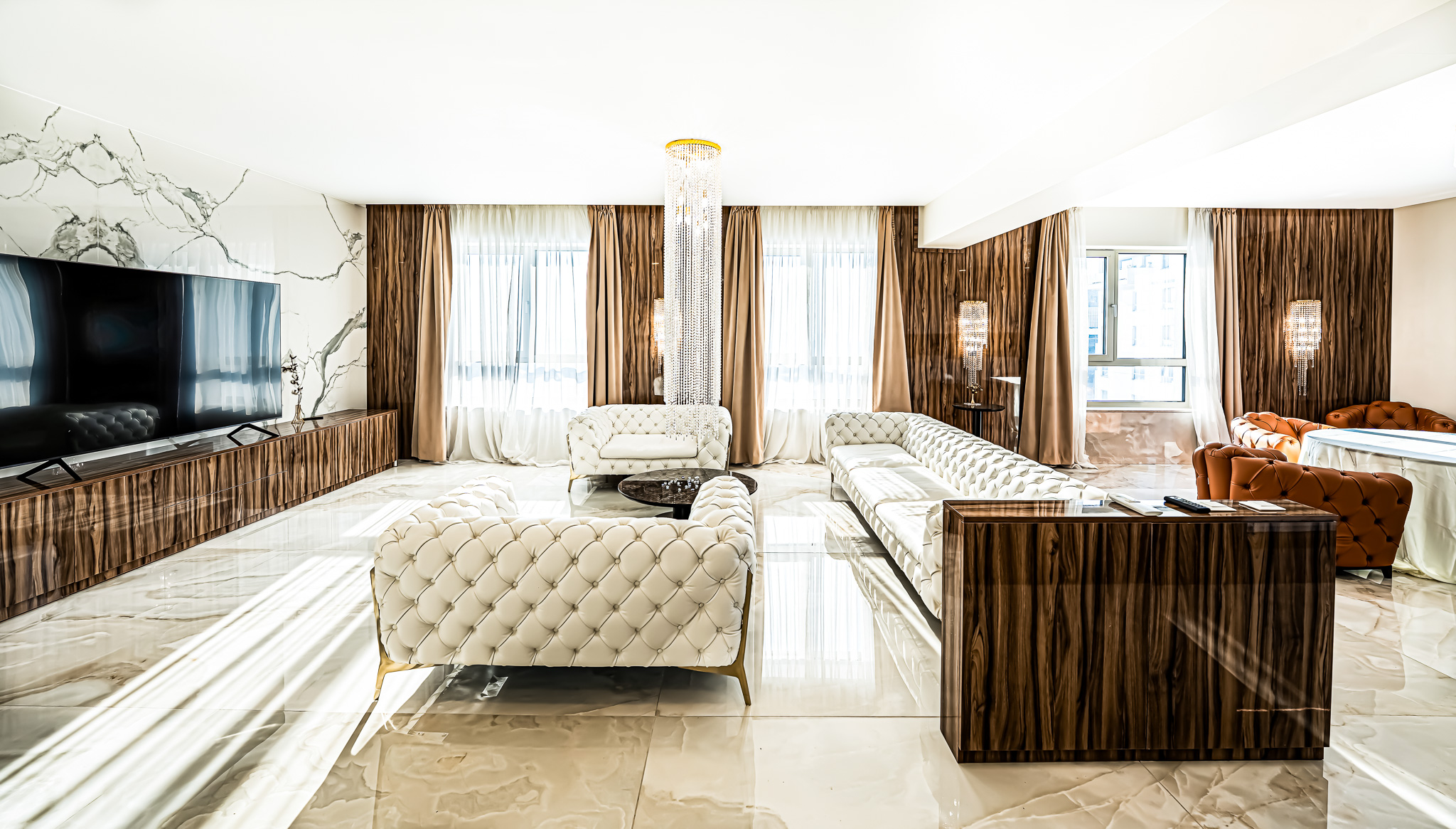 PRIVÉ